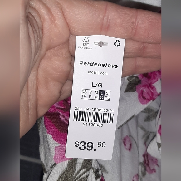 White and pink tiered floral maxi dress - Picture 5 of 7